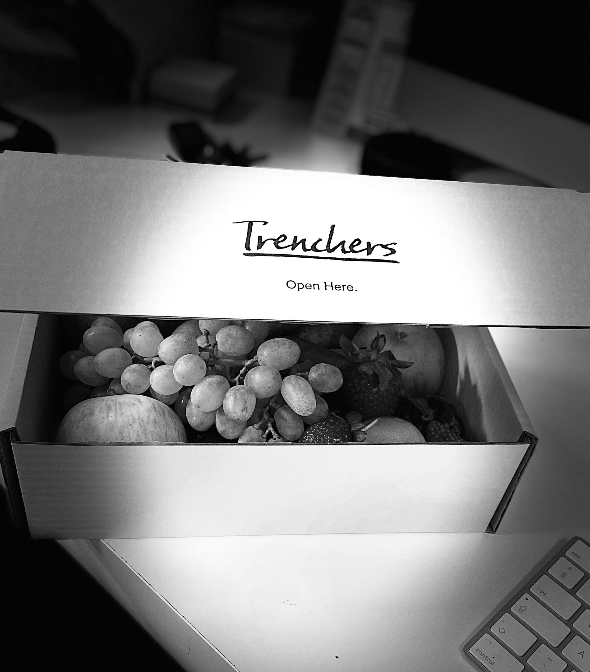 Trenchers small fruit box
