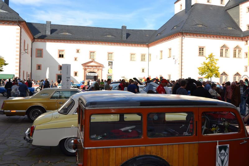 Oldtimer-Herbsttreffen auf Schloss Augustusburg