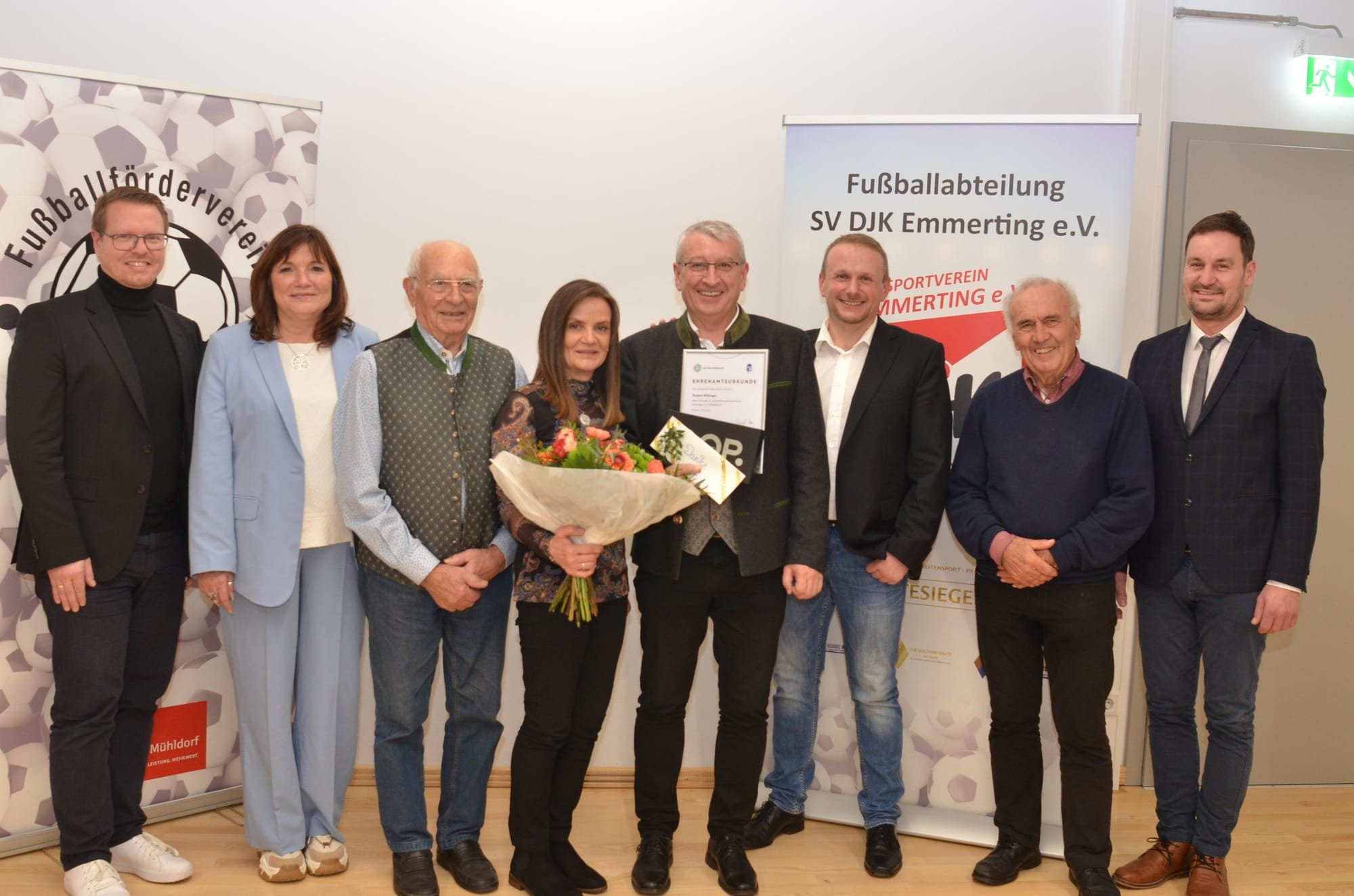 DFB Ehrenukrunde für Hubert Killinger
