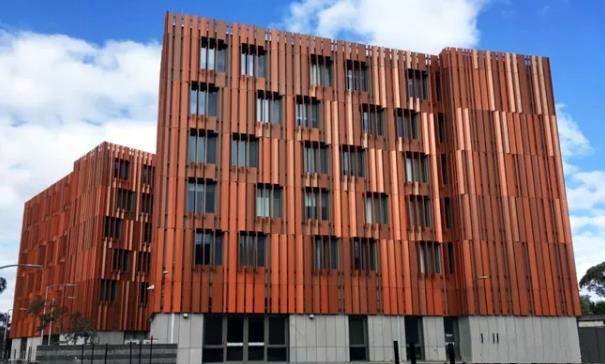 The application of Saint-Gobain SWISSPACER warm edge technology in real life