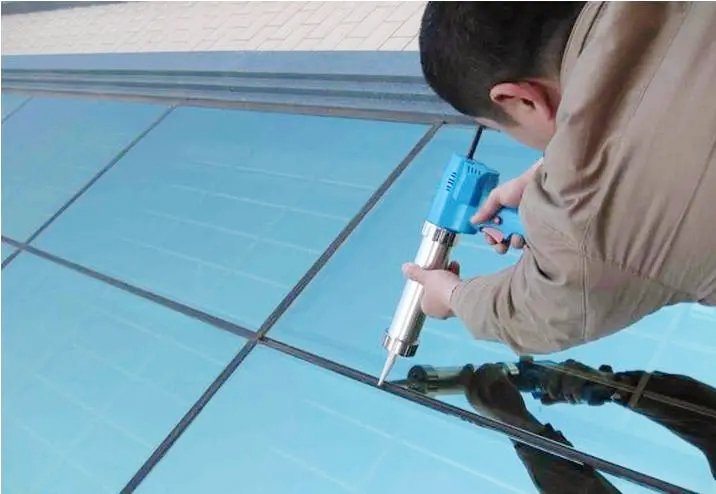 Discussion on Adhesion of Silicone Sealant to Insulating Glass