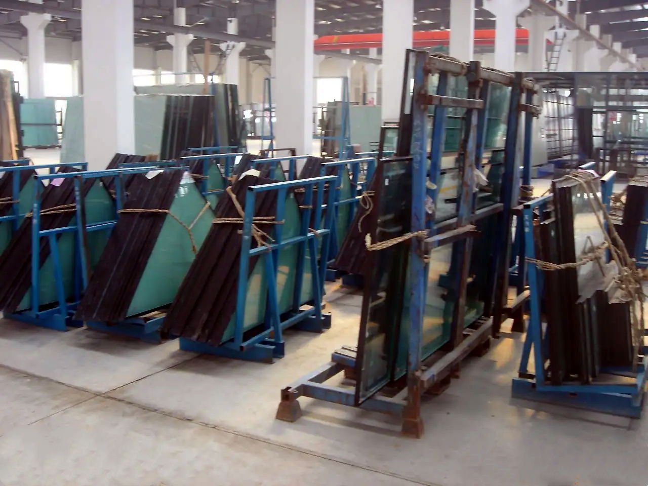 Development Trend of Insulating Glass Market at Home and Abroad