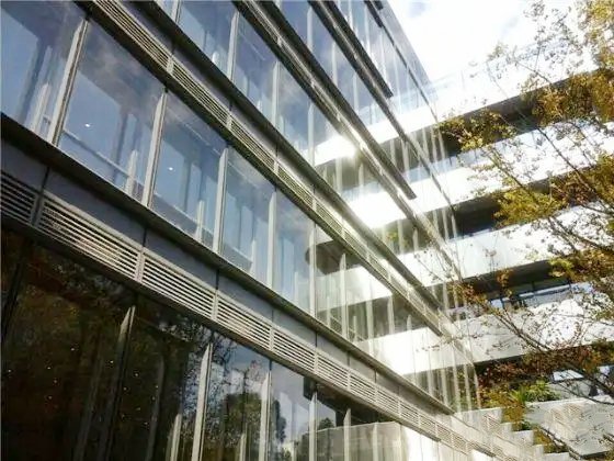 Saint-Gobain leads the world's first low-carbon glass.
