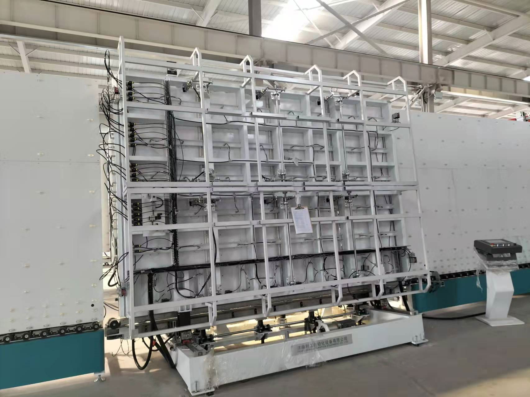 The Internal Combination Function VS The External Combination Function of Insulating Glass Production Line.