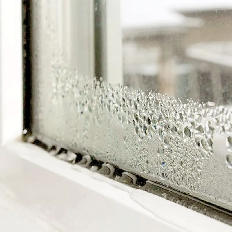 The case analysis of dew condensation on the inner surface of insulated glass in construction engineering.