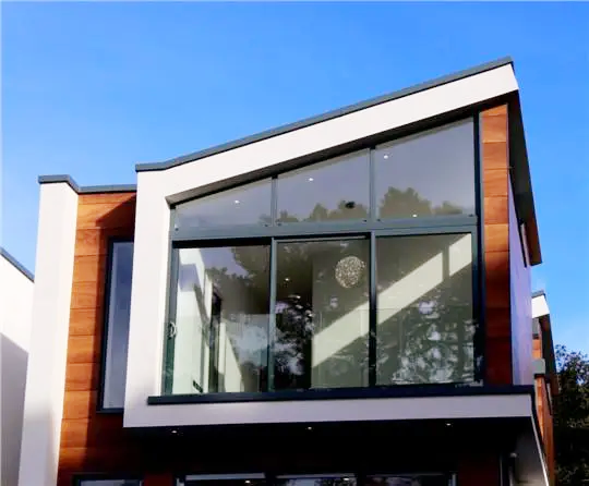 Insulating glass triple energy-saving boosts the development of passive house doors and windows.