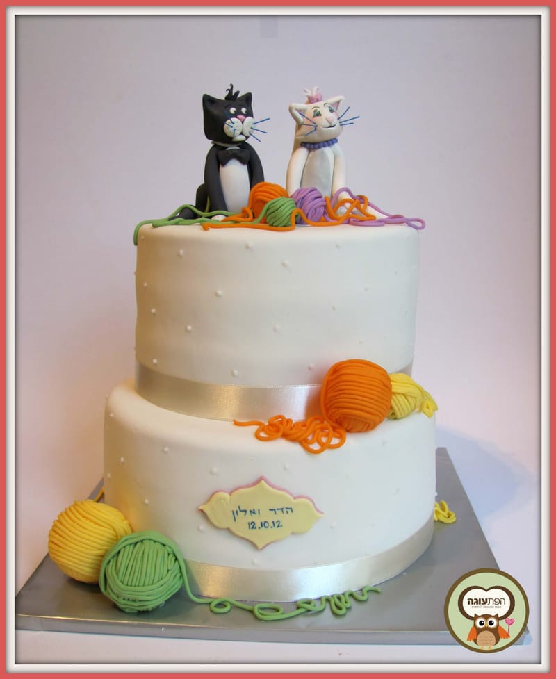 עוגת חתונה מעוצבת בבצק סוכר