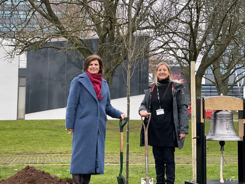 Vice Chancellor Rings The Tree Charter Bell Significant Trees