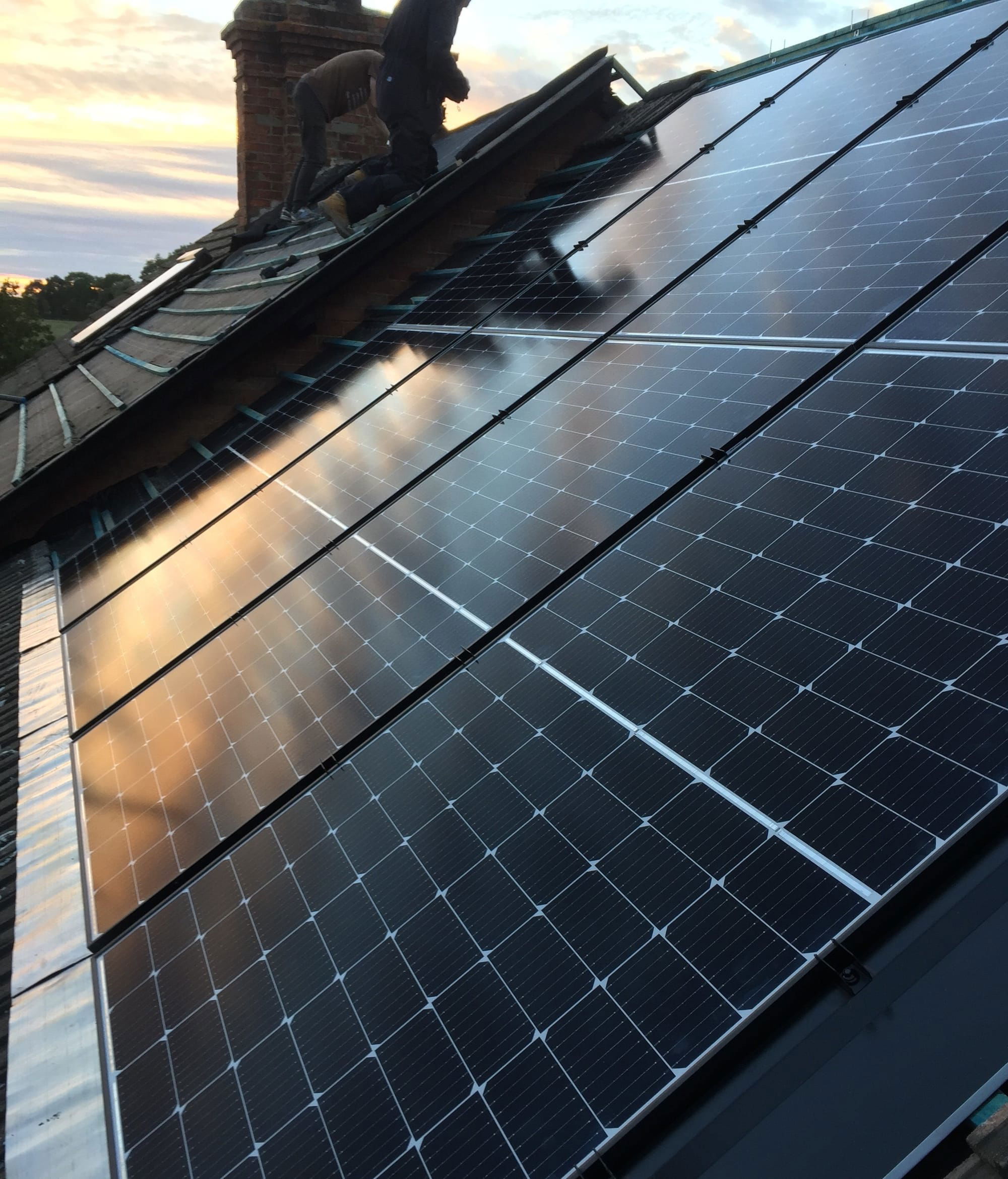 Solar Partner installs a 6.16 kWp in roof system