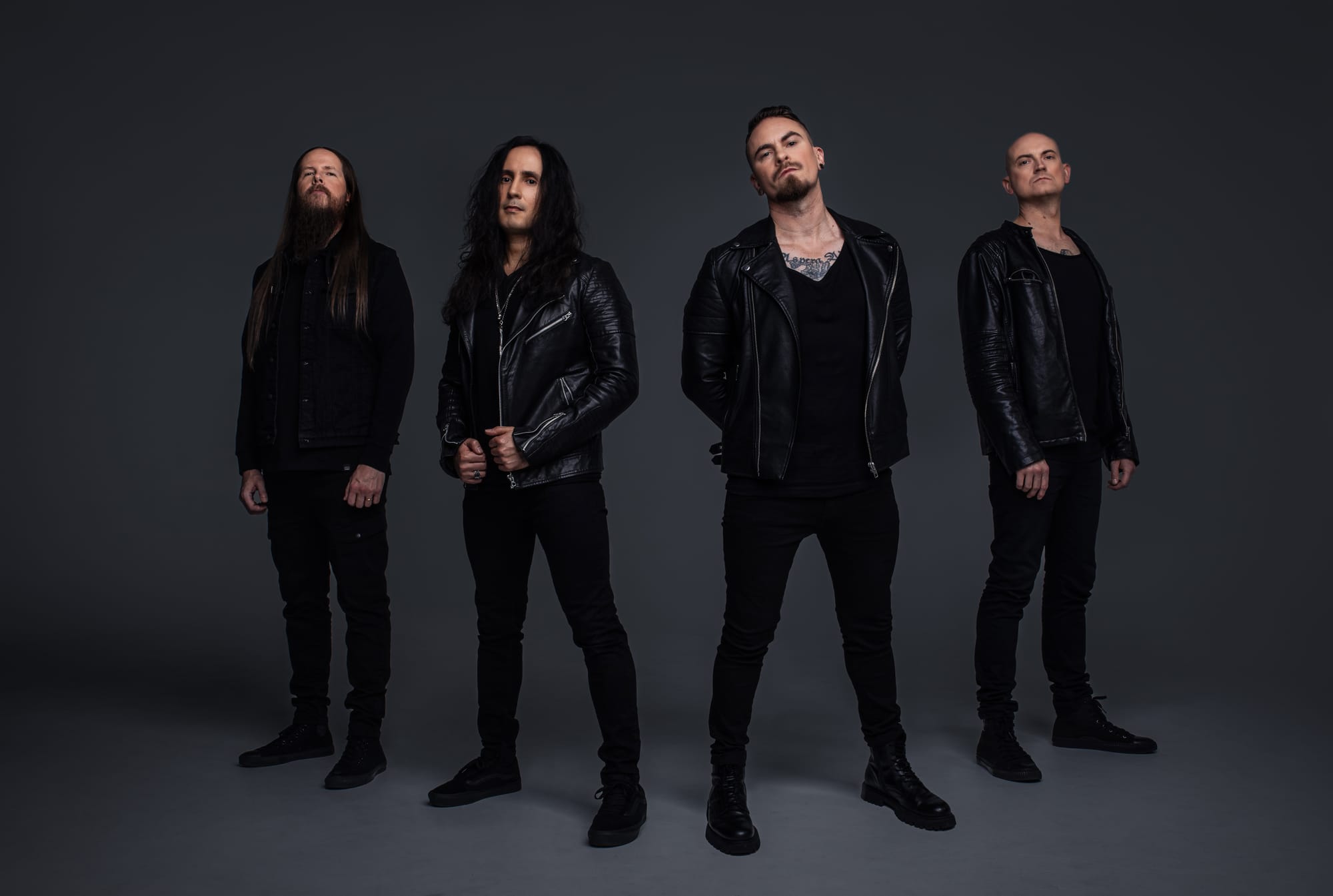 CROWNSHIFT lança álbum de estreia e videoclipe para o single 'Rule the Show'