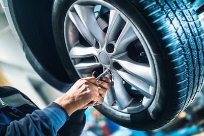 Tips To Choose The Best Wheel Alignment Contractor image