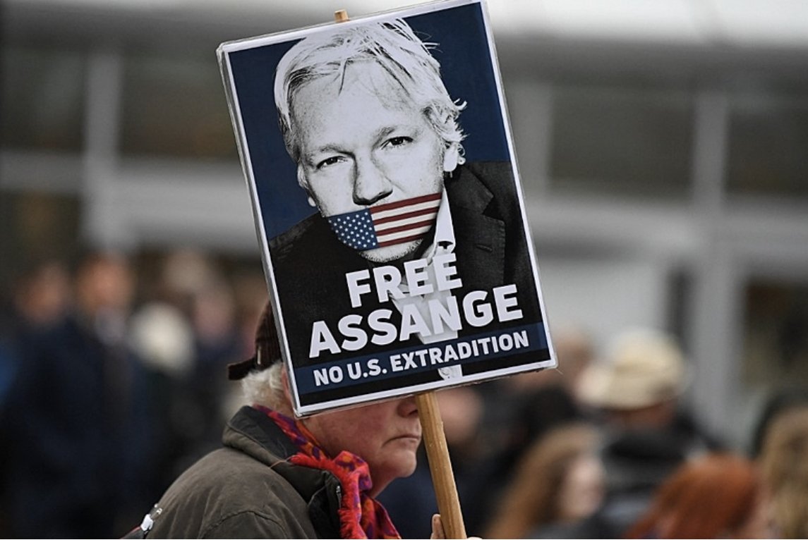 CIA planejou sequestrar e matar Julian Assange