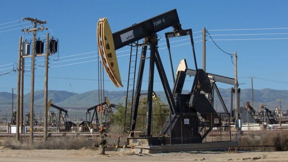 EUA e aliados exploram reservas de petróleo em meio a alta de preços