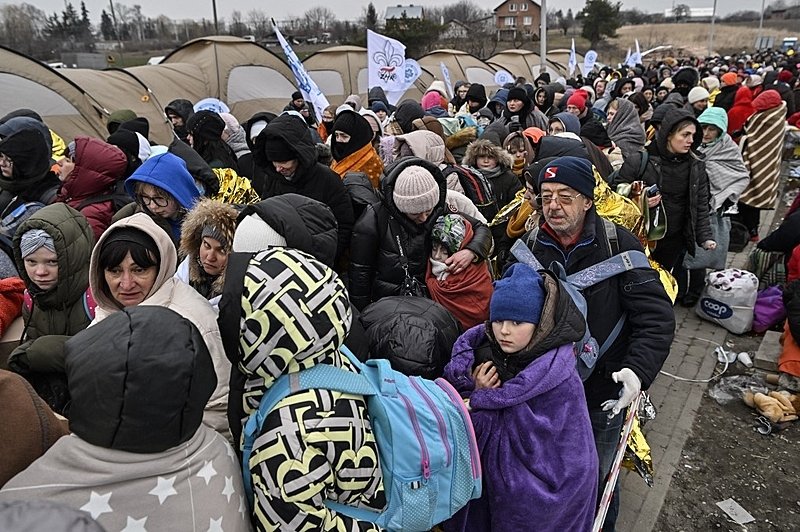 Dez milhões de ucranianos já fugiram de suas casas, diz ONU