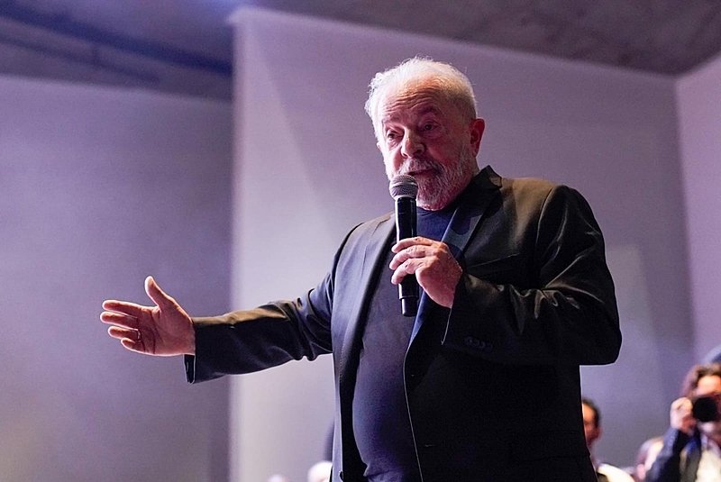 Lula escala Nelson Jobim para mediação com cúpula militar sobre eventual posse em 2023