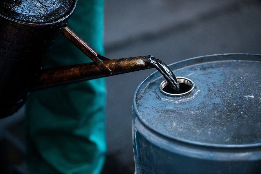 OPEP+ vai cortar produção de petróleo
Produção será reduzida em 100 mil barris por dia a partir de outubro