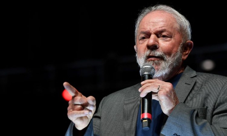 Lula promete formalizar emprego de trabalhadores de aplicativos