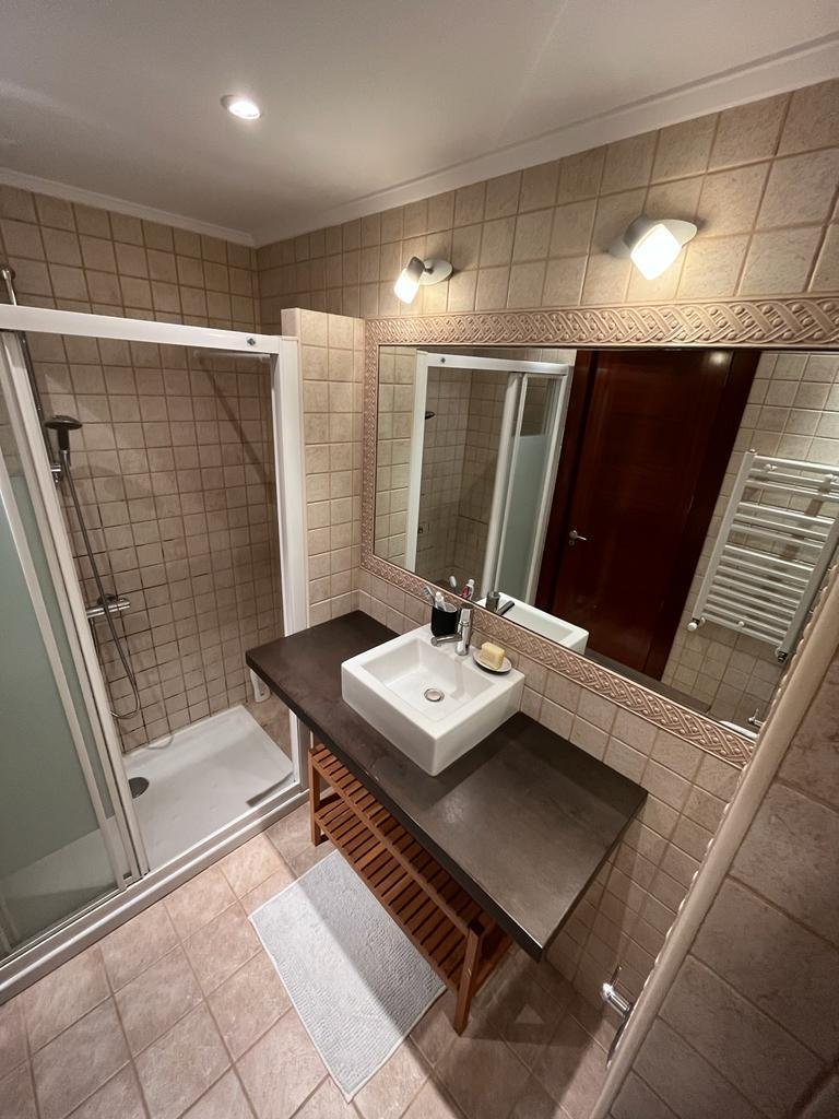 EL ANTES_Estado actual baño vivienda en Leioa (Bizkaia)
