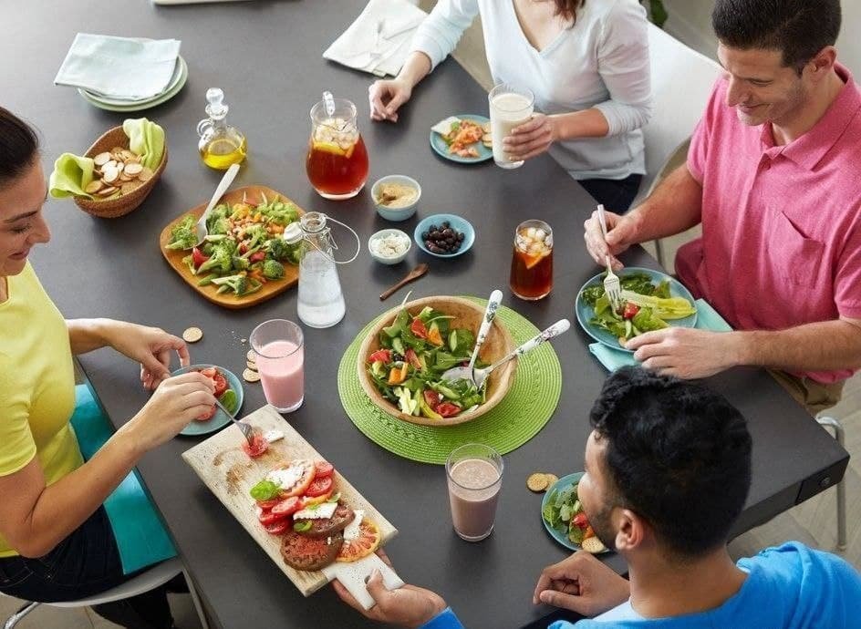 7 moduri de a evita excesele alimentare de sărbători