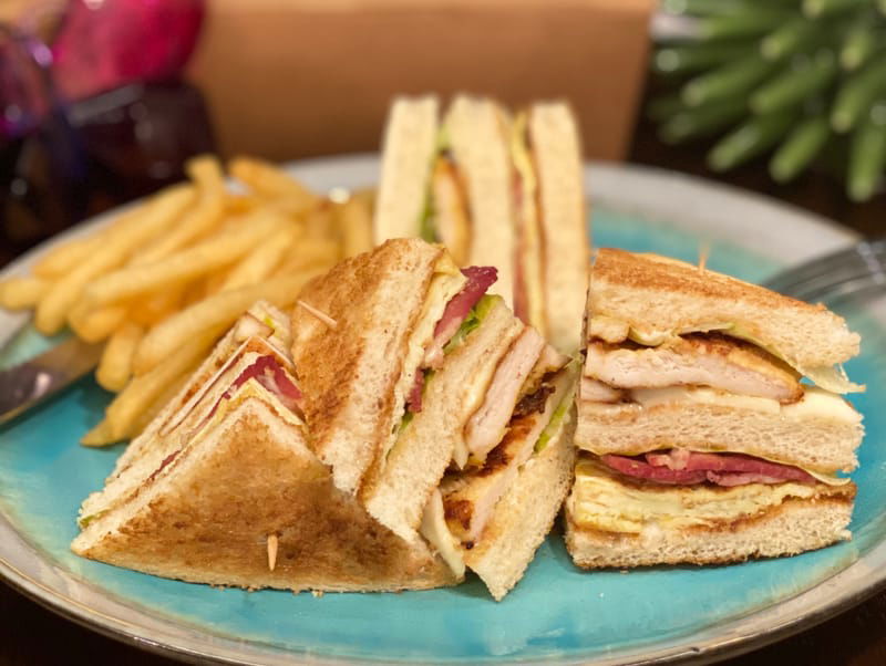 Club Sandwich كلوب ساندويتش