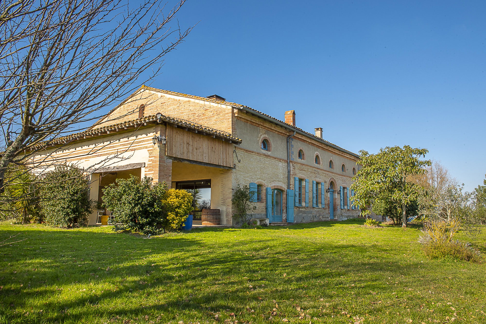 Spacious renovated Farmhouse