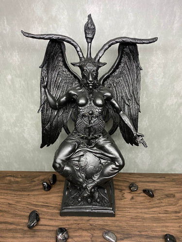 Estátua Baphomet - R$270,00