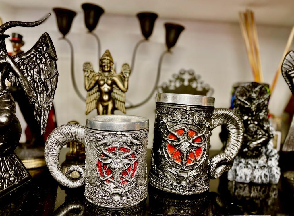 Caneca e Caneca Chopp Baphomet