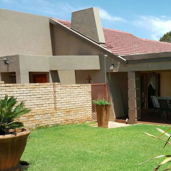 CONSULTING HOUSE PLAN AND ENGINEERING DESIGNERS