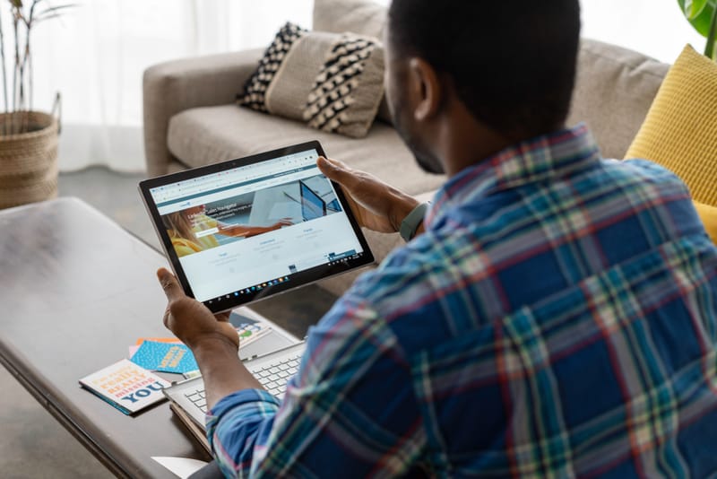 Savoir optimiser le contenu de son profil ou de sa page d’entreprise.