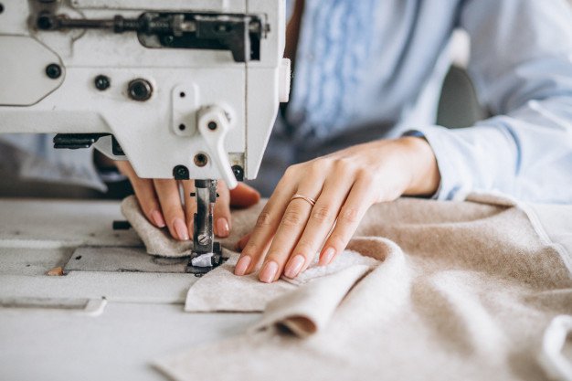 What Are The Small Quantity Garment Manufacturers? - Customyourbrand