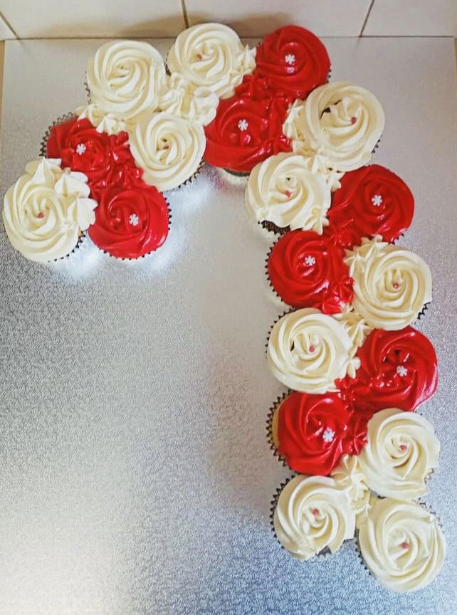 Chocolate and Vanilla Candy Cane Cupcakes with Buttercream Frosting