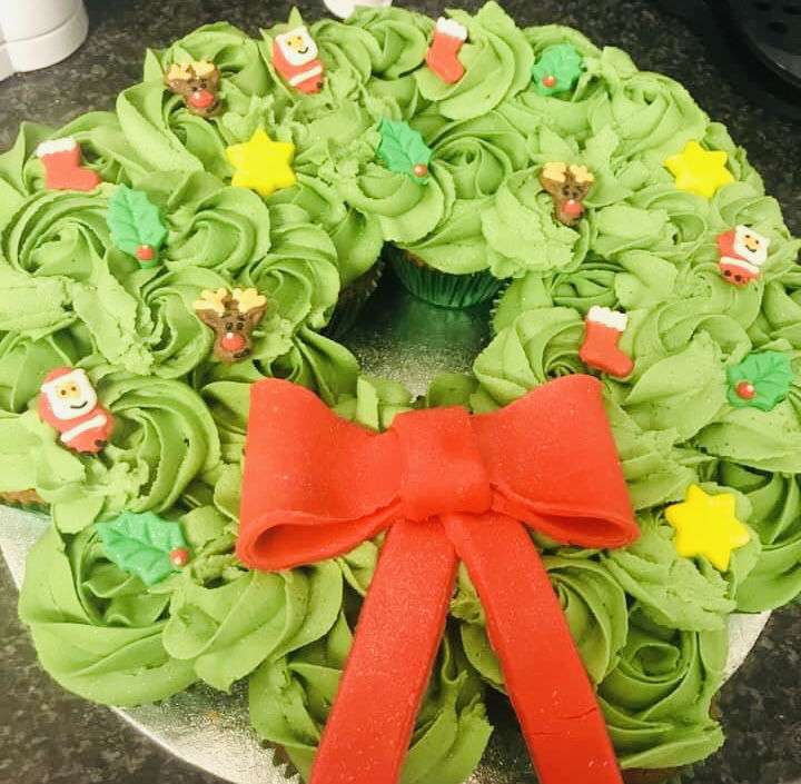 Vanilla and chocolate Christmas Wreath Pull-Apart Cupcake Cake with Buttercream Frosting