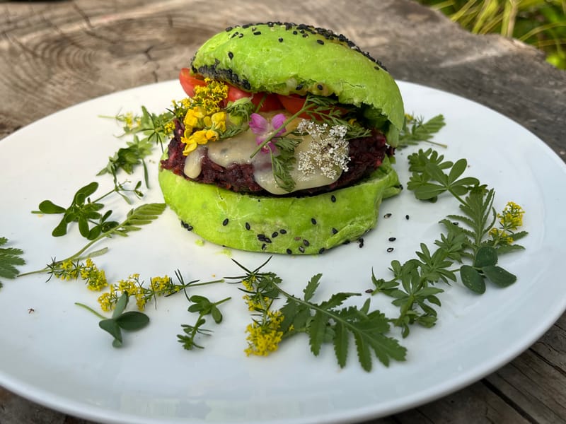 Cuisine raffinée sauvage au feu de bois !