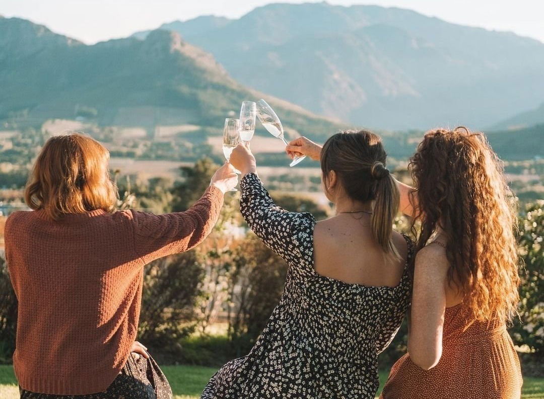 Discover the Sparkling Spectacle: Franschhoek’s Cap Classique Route Hosts a Week-Long Celebration