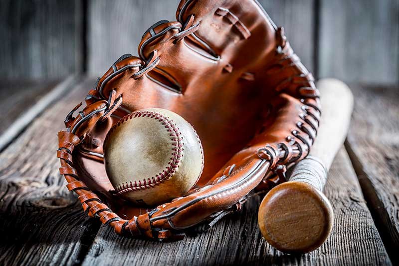 Buying the right pieces of baseball equipment