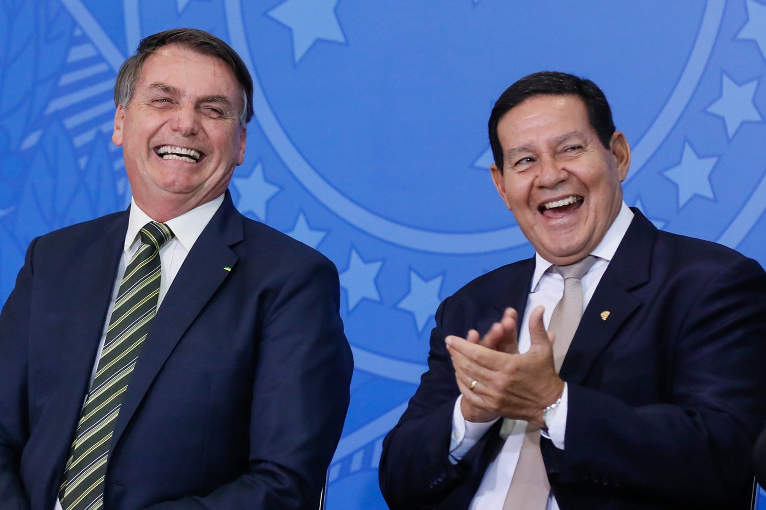 Pedido de cassação da chapa Bolsonaro-Mourão é rejeitado pelo TSE