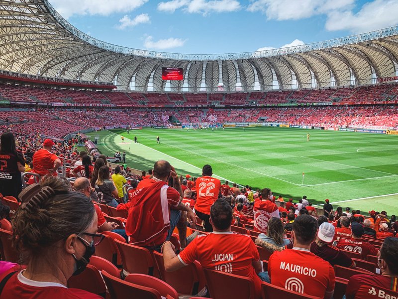 Gabinete de Crise autoriza liberação de 50% de público em estádios gaúchos
