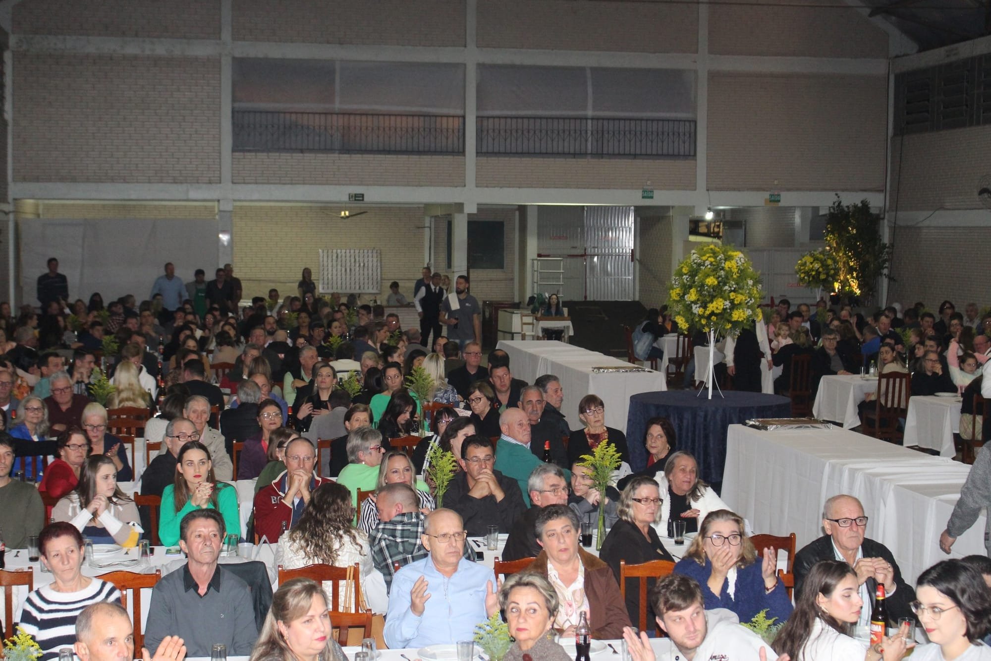Mais de 550 pessoas participam do jantar de aniversário de Muçum
