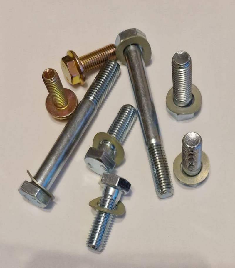 Bellhousing bolt set for red blocks Classic Swede
