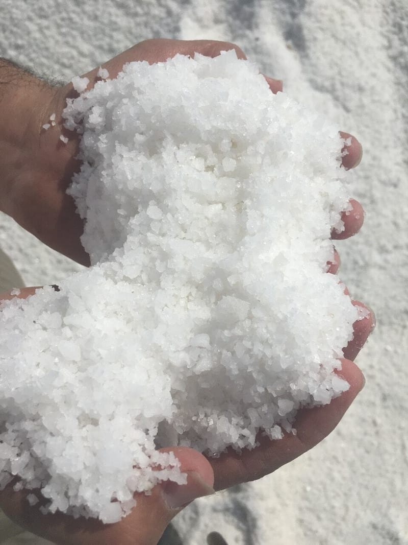 Ice Melting Calcium Chloride. betna star salt & chemicals