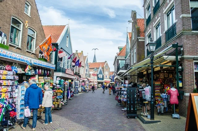 Visit Volendam