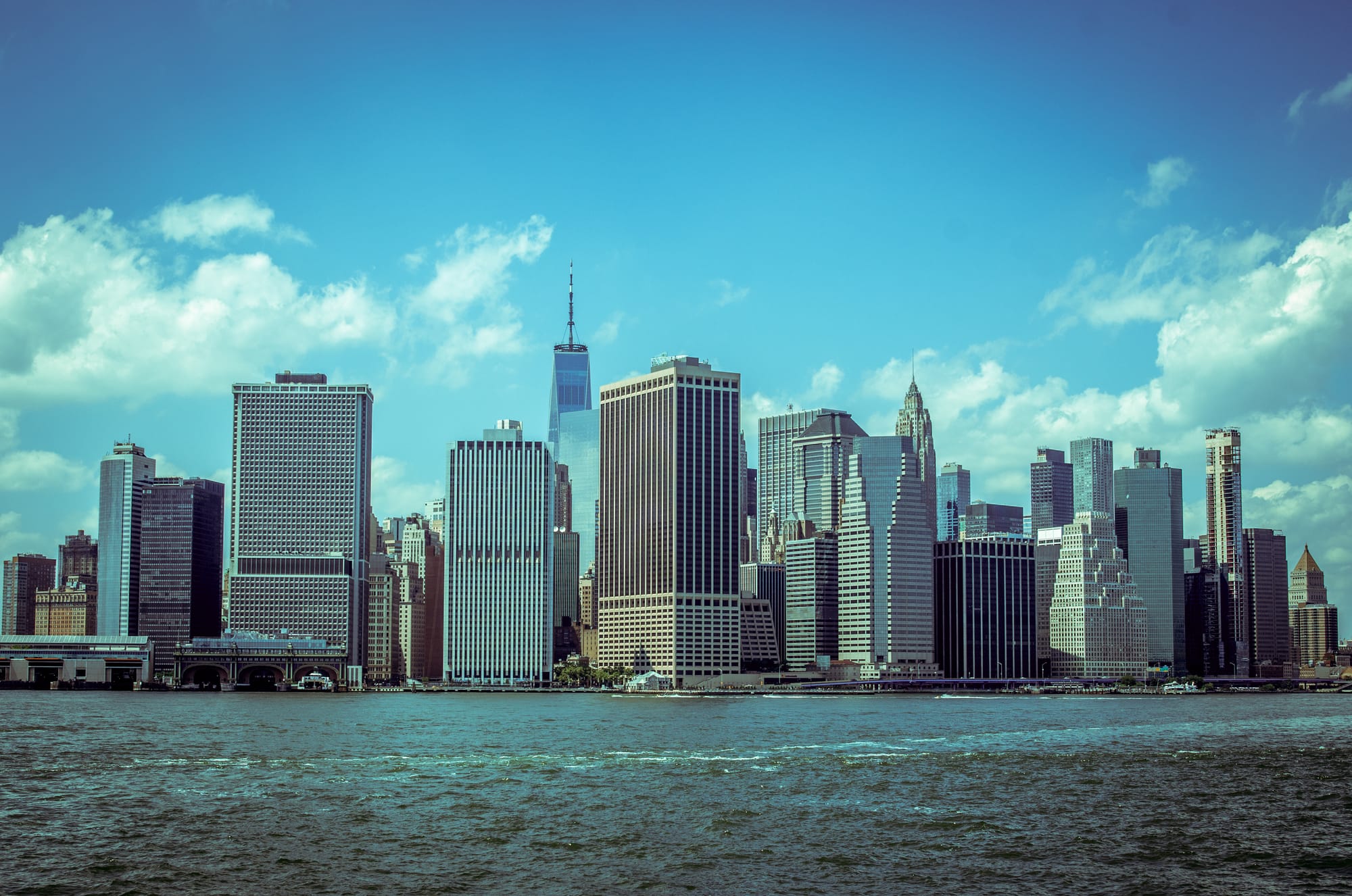 MANHATTAN, NY VIEW FROM STATEN ISLAND FERRY