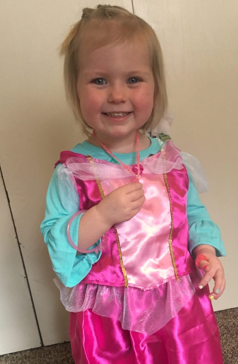 Pros and Cons of a Homemade Halloween Costume Vs. Store Bought Costume