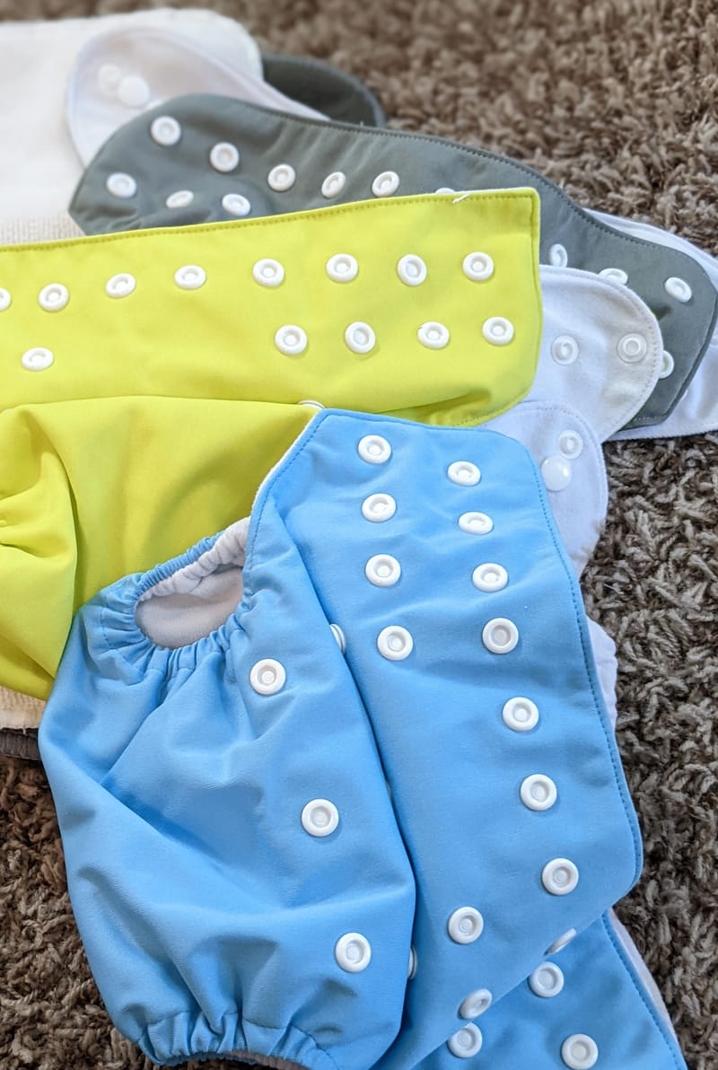 Pros and Cons of Cloth Diapers Pros and Cons