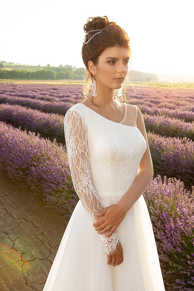 Svatební šaty FANTASY, kolekce Provence 2022
