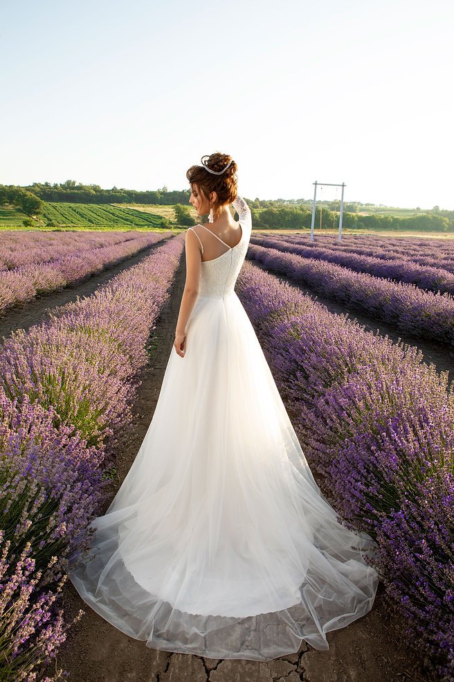 Svatební šaty FANTASY, kolekce Provence 2022