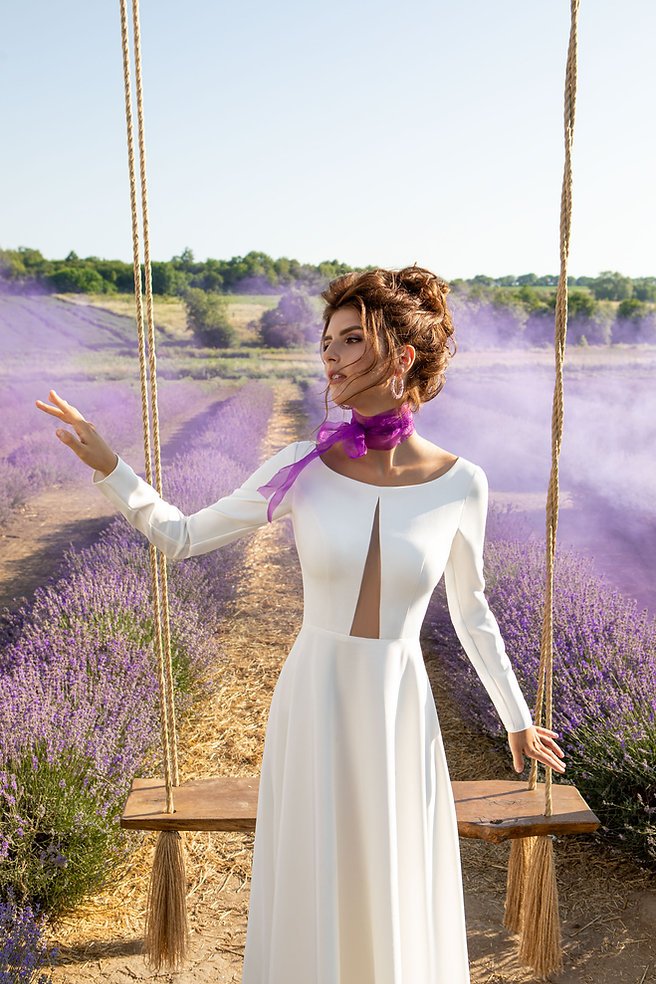 Svatební šaty CHARISM, kolekce Provence 2022