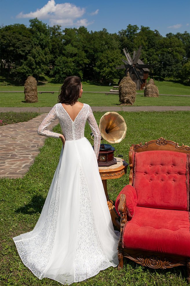 Svatební šaty MOONLIGHT, kolekce The Spark 2022