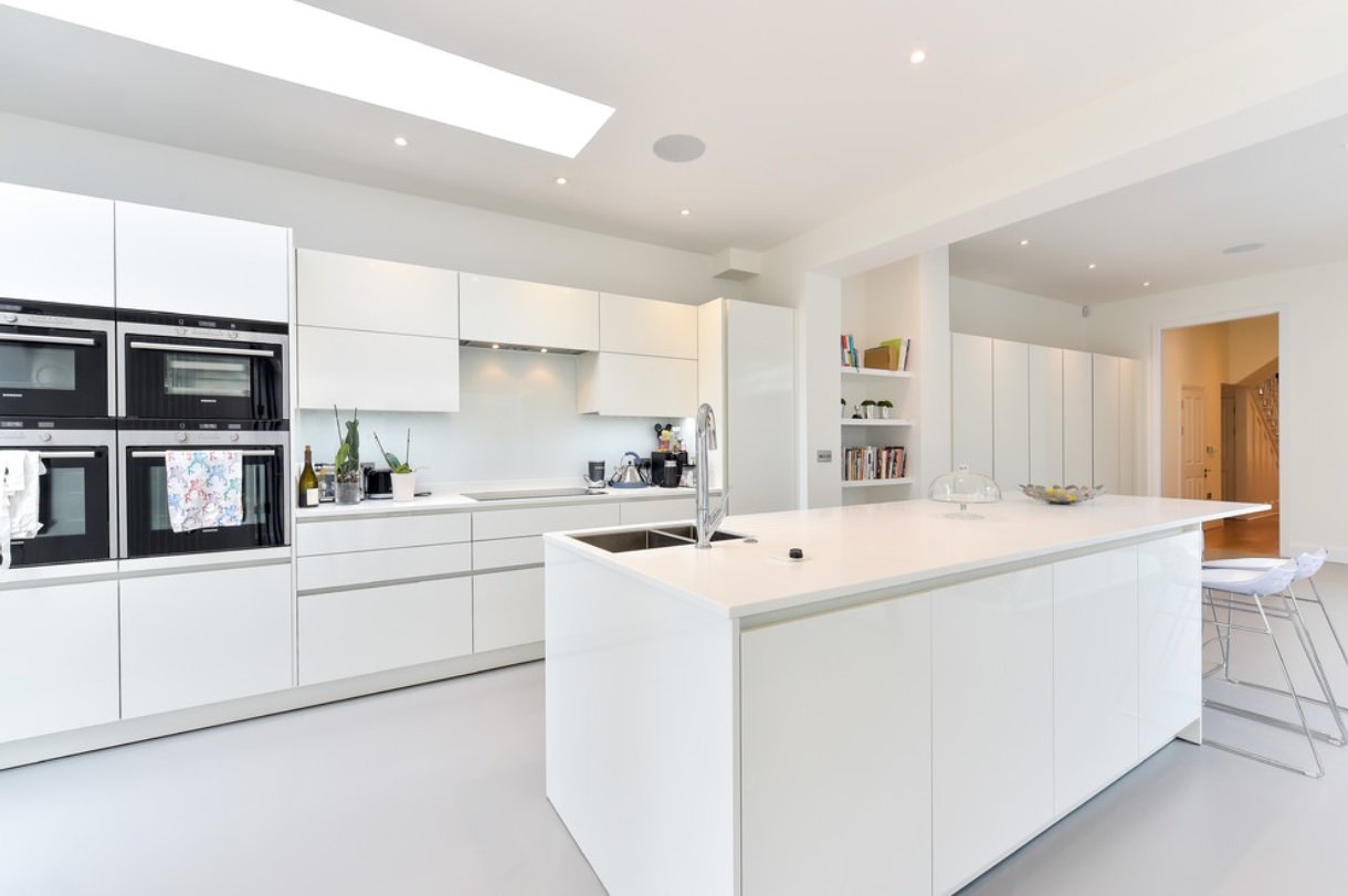 Plenty of storage and work surface in this well designed Wandsworth kitchen extension