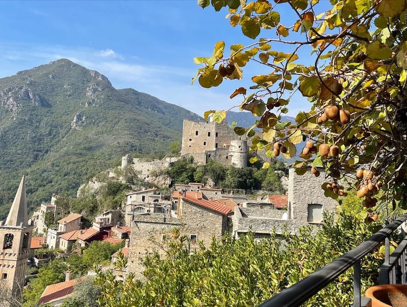 "Old Castel" 4x4 shuttle tour